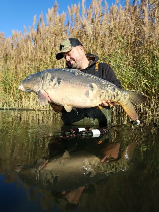 🇨🇿 Carpsonbaits 🇨🇿 Během dne se nám povedl krásný kapřík, na přepis nebyl, ale nádherný byl neskutečně 😍😍😍