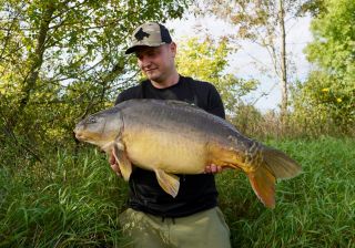 Krásný lysec od Fofina z proudného úseku řeky z konce října. Neodolal naší tutovce na tuto vodu kuličce #CB1 💪💪💪...